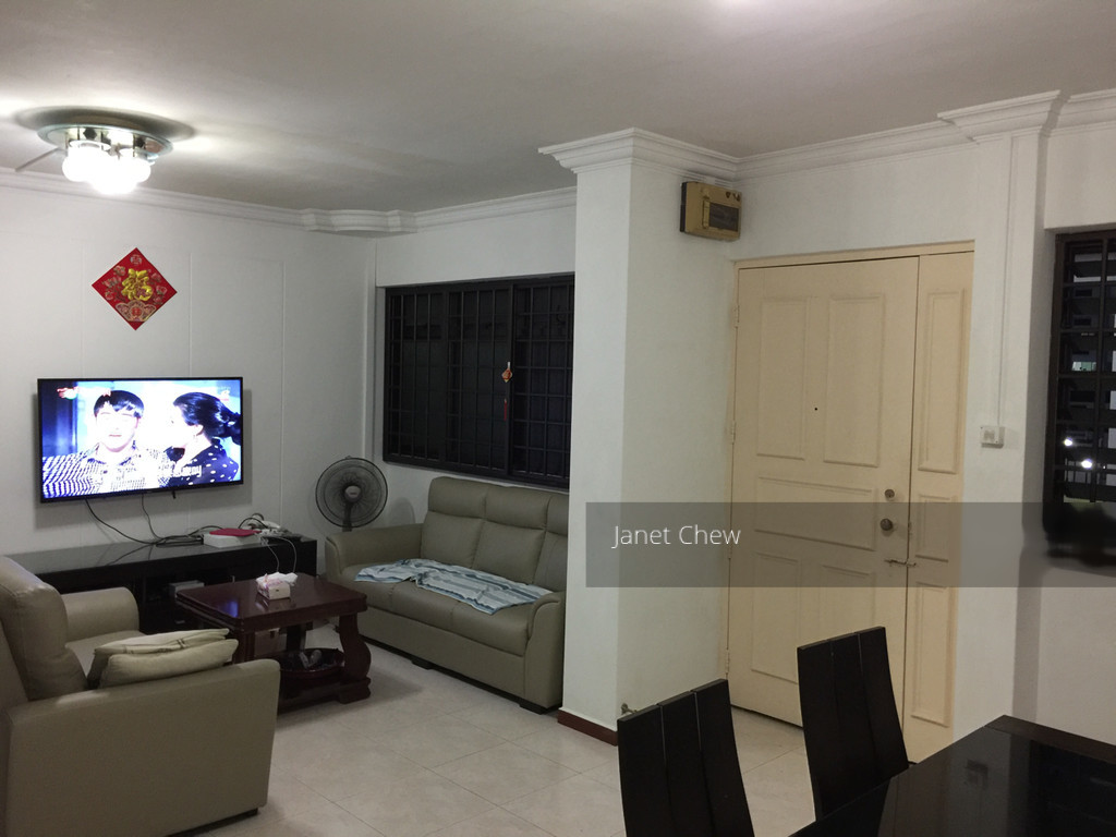 Woodlands Drive 70 thumbnail photo